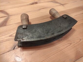 Řeznická kolébka sekaček - 7