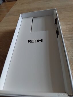 PRODÁM  TELEFON - 7