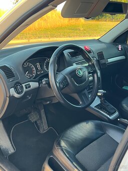 Škoda Octavia 2 FL DSG - 7