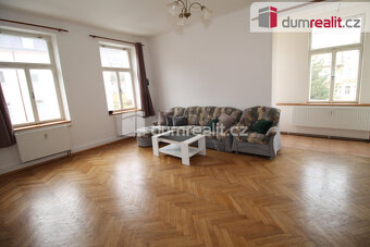 Dobře dispozičně řešený byt 3+kk ve druhém patře cihlového d - 7