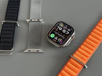 Apple Watch Ultra 2 + Ocean White band - 7