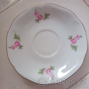 Sklo, porcelán - různé - 7