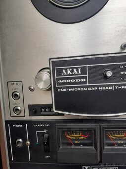 Akai kotoučový magnetofon - 7