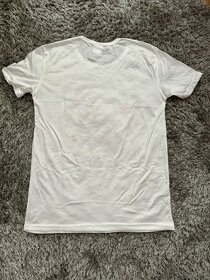 Nové tričko se sobem oversized - 7
