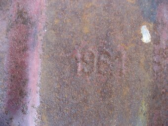 Prodám plechové kanystry ČSA - 7