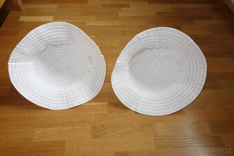 2x bílý letní klobouček pro dvojčata obvod 52/54 - 7
