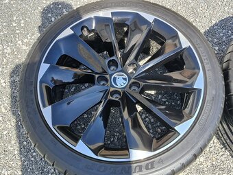 Pěkná orig alu kola Supernova, Š Superb Dunlop 235/40/19 - 7