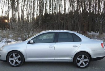 VW JETTA 2009 - 7