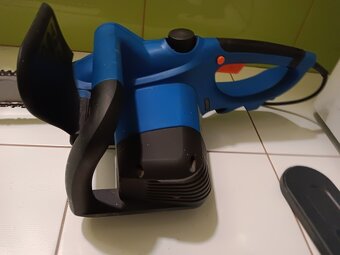 Prodám el.pilu Narex málo používanou - 7