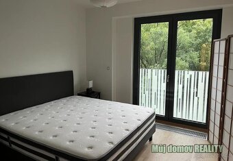 Pronájem moderního bytu 2+kk (72 m) Rezidence Garden Towers - 7