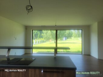 Pronájem moderní novostavby rodinného domu 6+kk, 296 m + poz - 7