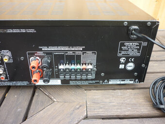 zesilovač Onkyo HT-R370 - 7