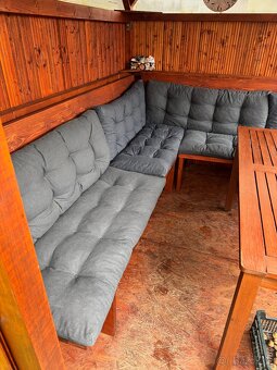 Pergola 2,6x2,6 včetně lavic na míru,šindel střecha - 7