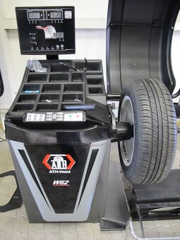 Vybavení autoservisu/pneuservis-zouvačka,vyvažovačka,zvedák - 7