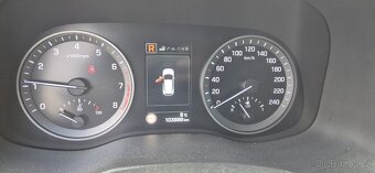Hyundai TUCSON 1.6i STYLE PLUS 130kW, XENONY, BENZÍN MÁLO KM - 7