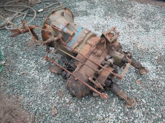 Praga V3S  převodovka s vývodem na navijak - 7