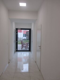 Pronájem kancelářských a obchodních prostor, kanceláří 103m - 7