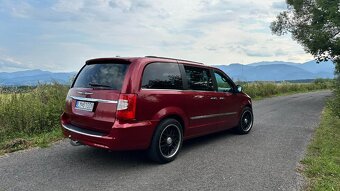 Chrysler Town Country 3.6 LPG 211KW - 7