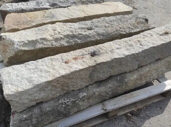 Staré kamenné sloupky, žulový sloupek, 50 ks - 7