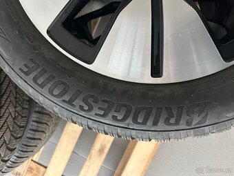 Zimní pneu Bridgestone 235/55 R19 105H s ALU disky, MB EQC - 7