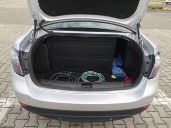 Elektromobil Renault Fluence Z.E. r.v.2012, dojazd 50km - 7