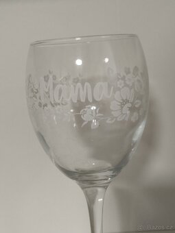 Různé skleničky a hrnky ( Maminka & Tatínek) - 7