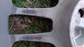 Alu disky OZ  - centrální matka - sada 4ks - 7