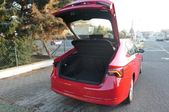 EXKLUZIVNI Š.OCTAVIA IV 1.5 TSI,VELKA VYBAVA,ZARUKA KM. - 7