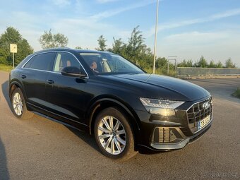 Audi Q8 3,0 TDi 210 KW Quattro rv 2021 V - 7