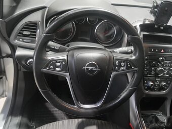 Opel Astra 1.4T , 103 kW benzín, 2011 - 7