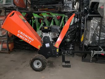Benzínový Štěpkovač CR12 drtič větví s motorem za čtyřkolku - 7