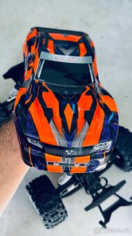 Traxxas Hoss 1:10 VXL 4WD RTR - 7