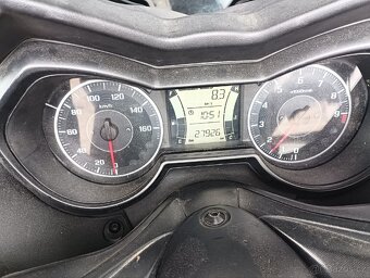 Yamaha x-max 300 - 7