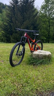 Qayron Carma -Top stav, super výbava ,27” - 7