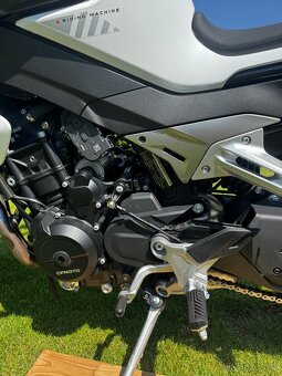 CF MOTO 800NK Sport+ - 7