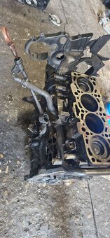 Spodek motoru blok motoru 2.0 tdi cah cag cba - 7