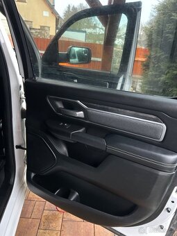 RAM 1500 5.7HEMI 4x4 2018 - 7