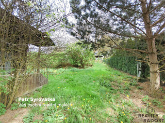 Prodej stavebního pozemku 1253 m2 - 7