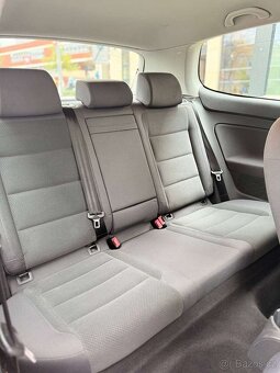 Volkswagen Golf 5 1.6 manuál - 7