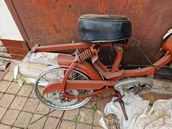 Jawa 555 a náhradní díly - 7