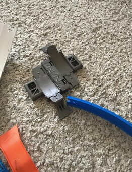 Hotwheels díly k autodráze - 7
