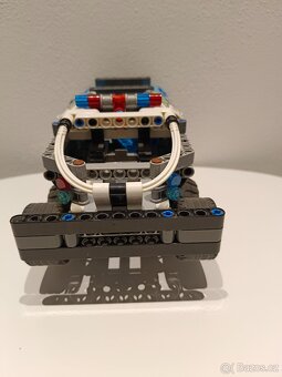 LEGO Technics 42091 - 7