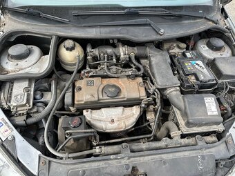 Peugeot 206 1,6 65kw - 7