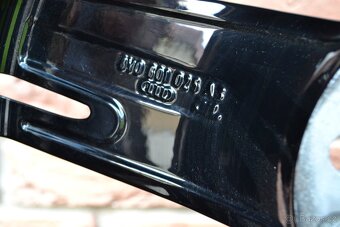 5x112 R19 Originál letní sada Audi A3/S3 Black + 235/35 R19 - 7