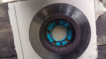 Škoda Fabia - přední kotouče - 7