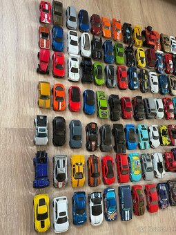 Autička hot wheels nové 1/64 - 7
