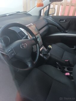 Prodám Toyota Corolla Verso - 7