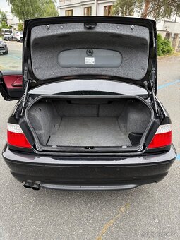 BMW E46 330ci Exclusive edition Manuál - 7