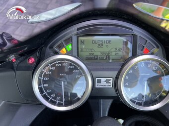 Kawasaki ZZR 1400 - 7