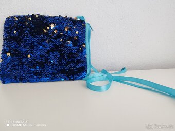 Měnící flitrová kabelka - 7